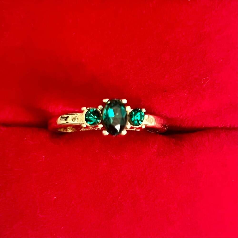 Gold Tone Emerald Green Three Stone Ring Size 6